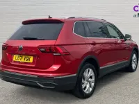 Used VW Tiguan Allspace Life 150 HP (110 kW) 2021 Red SUV