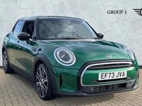 Begagnad Mini Cooper Exclusive 134 HK (98 kW) 2024 Grön Halvkombi