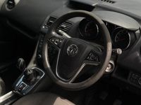 Second-hand Vauxhall Meriva Edition 2011 Alb Monovolum