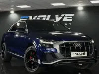 Używany Audi Q8 S-Line 286 KM (210 kW) 2019 Niebieski SUV