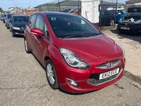 Usado Hyundai ix20 Style 113 CV (83 kW) 2012 Rojo Utilitario