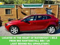 Käytetty Volvo V40 115 HP (84 kW) 2013 Punainen Viistoperä