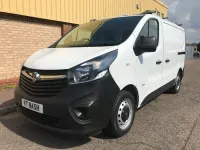 Used Vauxhall Vivaro S 95 HP (69 kW) 2019 White MPV