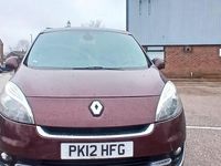 Used Renault Grand Scénic Dynamique 2012 Red MPV
