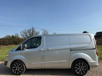 Begagnad Ford Transit Custom Limited 130 HK (95 kW) 2017 Silver Van