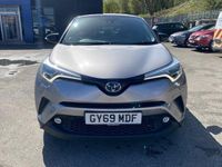 Używany Toyota C-HR 122 KM (89 kW) 2019 Srebrny SUV