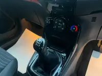 Używany Ford Fiesta Zetec 82 KM (60 kW) 2015 Czerwony Hatchback
