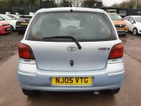 Used Toyota Yaris 2005 Blue Hatchback