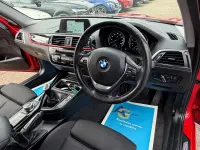 Usado BMW 120 Sport Line 184 CV (135 kW) 2018 Rojo Utilitario