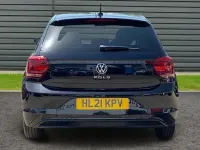 Begagnad VW Polo Active 95 HK (69 kW) 2021 Svart Halvkombi