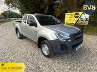 Used Isuzu Pick up 164 HP (120 kW) 2018 Silver Pickup
