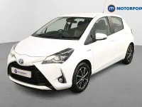 Used Toyota Yaris Hybrid 101 HP (74 kW) 2019 White Hatchback