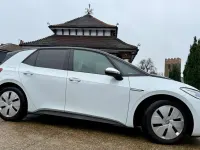 Begagnad VW ID.3 Pro Performance 150 kW (204 HK) 2020 Vit Halvkombi