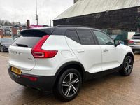 Used Volvo XC40 R-Design 156 HP (114 kW) 2018 White SUV