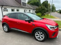 Used Renault Captur Iconic 100 HP (73 kW) 2020 Red  black SUV