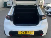 Used Peugeot 208 Allure Premium 102 HP (75 kW) 2021 White Hatchback