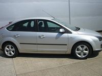 Begagnad Ford Focus 2006 Halvkombi