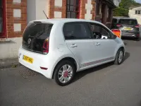 Used VW up! Beats 60 HP (44 kW) 2017 Silver Hatchback