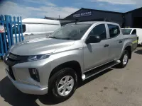 Used Mitsubishi L200 150 HP (110 kW) 2020 Silver Pickup