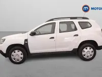 Used Dacia Duster Essentiel 90 HP (66 kW) 2022 White SUV