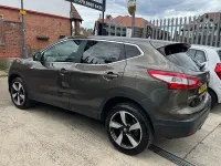 Used Nissan Qashqai N-TEC 116 HP (85 kW) 2015 Beige SUV