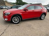 Used Mercedes GLA200 SE 136 HP (100 kW) 2017 Red SUV