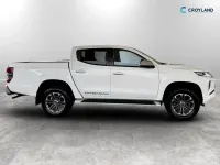Used Mitsubishi L200 150 HP (110 kW) 2020 White Pickup