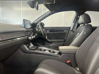 Used Honda Civic Advance 182 HP (133 kW) 2024 White Hatchback