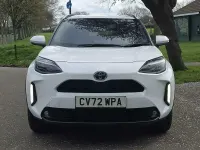 Used Toyota Yaris Hybrid Design 2023 White Hatchback