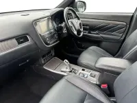 Used Mitsubishi Outlander P-HEV 177 HP (130 kW) 2019 Granite brown SUV
