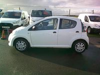 Used Citroën C1 VTR Sport 68 HP (50 kW) 2012 White Hatchback