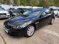 Begagnad Jaguar XE Prestige 180 HK (132 kW) 2016 Svart Sedan