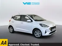 Używany Hyundai i10 SE 67 KM (49 kW) 2023 Biały Hatchback
