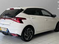 Used Hyundai i20 Premium 100 HP (73 kW) 2023 White Hatchback