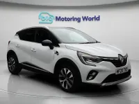 Used Renault Captur Version S 100 HP (73 kW) 2020 White/black SUV
