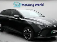 Usado MG MG4 EV Trophy 150 kW (204 HP) 2025 Citadino