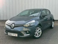 Used Renault Clio 90 HP (66 kW) 2023 Silver Hatchback