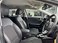 Used Kia Ceed Sportswagon 138 HP (101 kW) 2020 Silver Estate