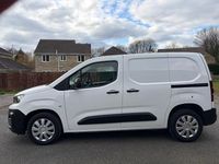 Used Peugeot Partner 131 HP (96 kW) 2019 White MPV
