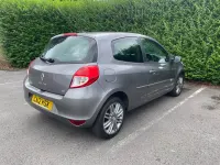 Gebraucht Renault Clio IV Dynamique 88 PS (64 kW) 2012 Grau Kleinwagen