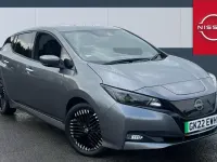 Gebraucht Nissan Leaf Tekna 110 kW (150 PS) 2022 Grau Kleinwagen