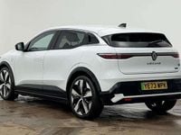 Begagnad Renault Megane E-Tech Techno 160 kW (218 HK) 2023 Halvkombi