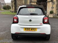 Używany Smart ForFour Passion 71 KM (52 kW) 2015 Biały Hatchback