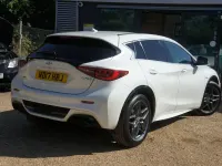 Used Infiniti Q30 Sport Tech 170 HP (125 kW) 2017 White Hatchback