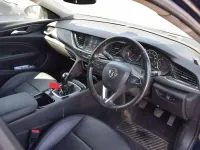 Used Vauxhall Insignia Elite 136 HP (100 kW) 2017 Green Hatchback