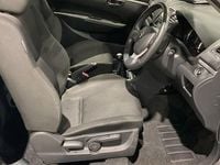 Used Suzuki Swift SZ4 94 HP (69 kW) 2012 White Hatchback