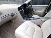 Used Volvo S60 SE 2005 Red Sedan