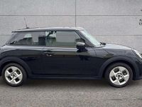 Usado Mini Cooper Hatch 113 kW (154 CV) 2025 Negro Utilitario