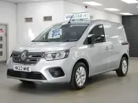 Używany Renault Kangoo 89 kW (122 KM) 2023 Szary Minivan