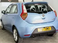 Used MG MG3 106 HP (77 kW) 2017 Blue Hatchback